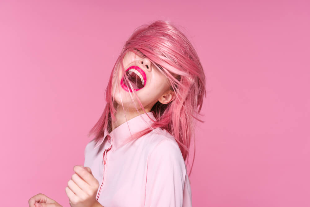 how to get pink out of hair
